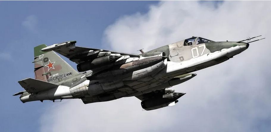 У небі на Донеччині збитий ворожий Су-25